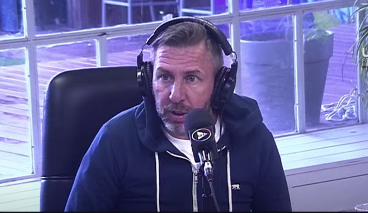 El comunicador tiene 54 años. El comunicador tiene 54 años.