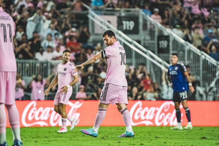 Con Messi como referente, el Inter Miami clasificó a los octavos de final.