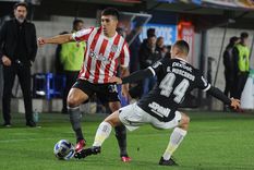 El Pincha juega en el estadio Jorge Luis Hirschi. Foto: Télam El Pincha juega en el estadio Jorge Luis Hirschi. Foto: Télam