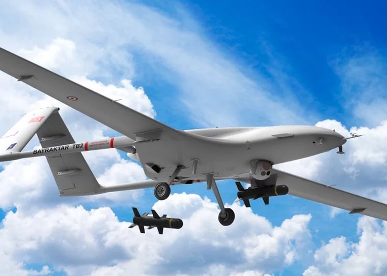 TB-2 Bayraktar Cada vez más vulnerables ante la guerra electrónica rusa Foto: FIE