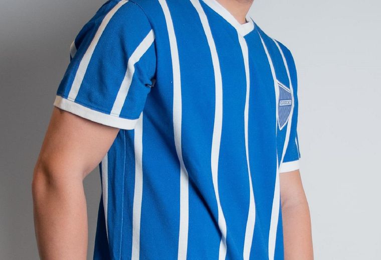 Godoy Cruz está a puro estreno, no solo de estadio, sino también de camiseta