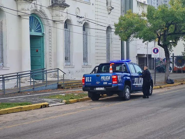 La escuela permanece con custodia policial tras recibir amenazas por TikTok