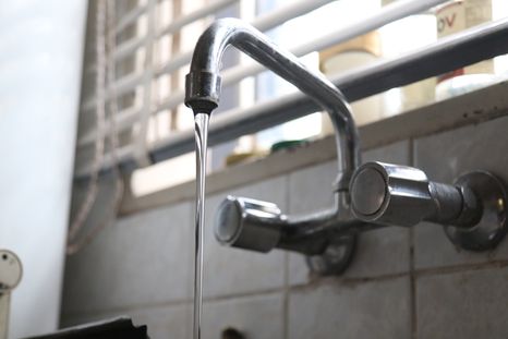 Frente al corte de agua, es vital la colaboración ciudadana para la restitución óptima del sistema. Frente al corte de agua, es vital la colaboración ciudadana para la restitución óptima del sistema.