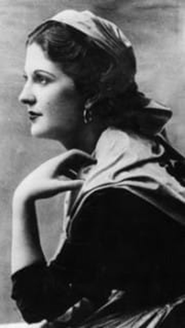 Delia Larrive Escudero.