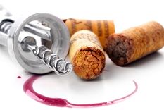 Los corchos pueden hacer que baje la factura de luz en casa Foto: Archivo MDZ