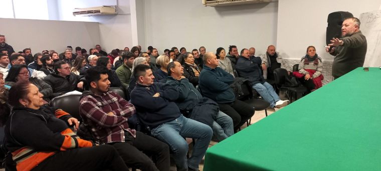 La asamblea que llevó adelante ATE este martes. Foto: Prensa ATE