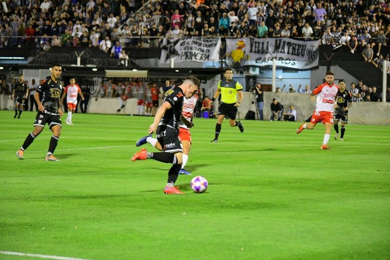 Estudiantes e Instituto igualaron sin goles en la final de ida. Foto: (foto: Prensa Estudiantes).