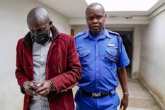 Fred Leparan (izquierda) fue condenado tras intentar vender un bebé a una periodista encubierta de la BBC. Foto: BRIAN INGANGA/ BBC