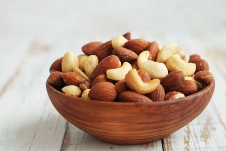 Según Harvard, los frutos secos son los mejores snacks saludables Foto: Shutterstock