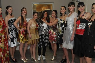 MDZol | La diseñadora, las modelos y las creaciones de su nueva colección. Foto: Flor Kaiser / MDZ