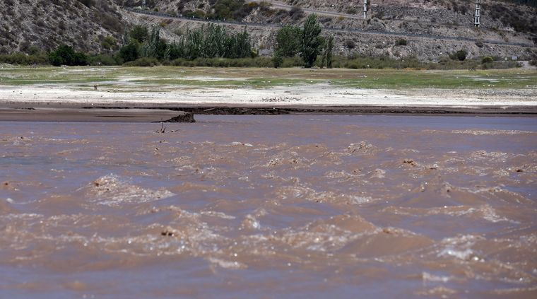 Los ríos traerían más agua en 2021, pero la sequía acumulada hará que sigamos en emergencia hídrica
