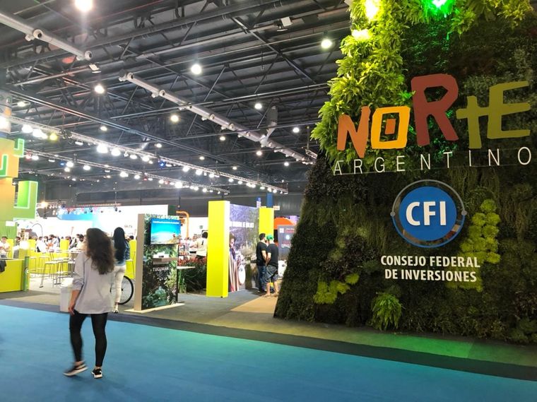 Con gran despliegue el Norte argentino busca captar la atención de los visitantes en la FIT. Foto: Felicitas Oyhenart