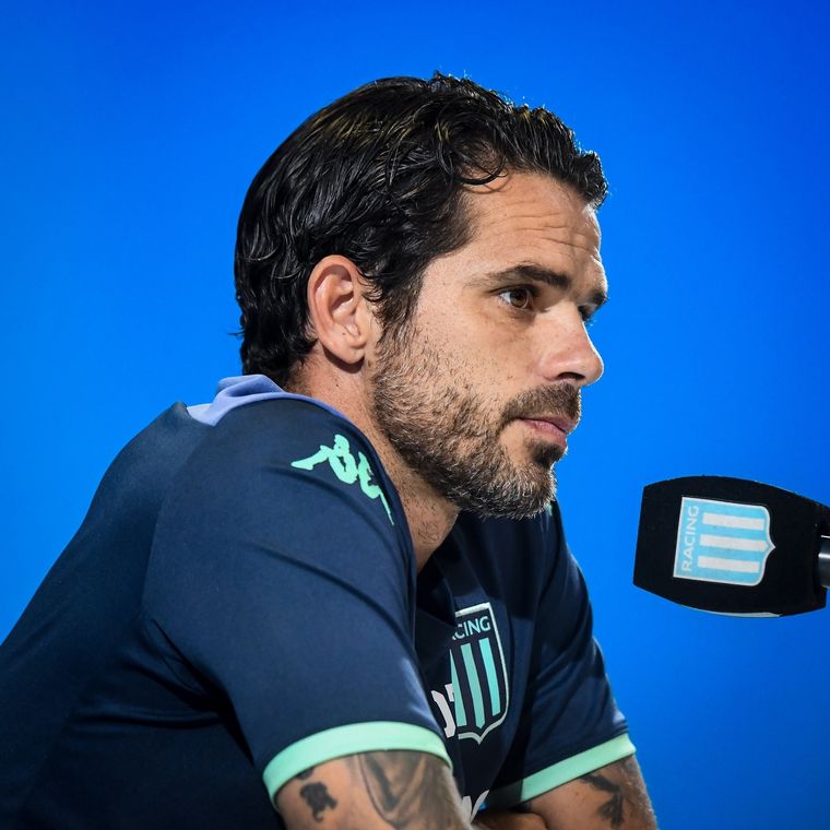 Racing está cerca de sumar un refuerzo pedido por Gago. Foto: @RacingClub