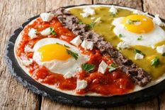 Con una fácil receta disfruta de unos deliciosos huevos divorciados. Foto: Shutterstock