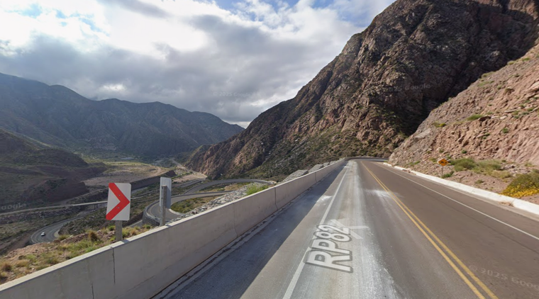 El sector de la ruta 82 donde el ciclista sufrió el accidente, entre los caracoles de Cacheuta y el túnel a Potrerillos.&nbsp;