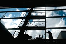 El mercado del empleo está sufriendo las consecuencias de la crisis económica, El Gobierno nacional apuesta a que la reforma laboral acelere la recuperación de los puestos de trabajo. Foto: EFE