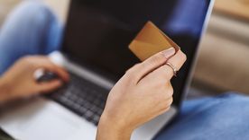De cara a un nuevo Día del Padre, miles de personas eligen el regalo perfecto online. De cara a un nuevo Día del Padre, miles de personas eligen el regalo perfecto online.