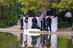La noche del sábado 24 de julio la policía encontró un cadáver perteneciente a un hombre. Foto: Am New York (amny.com)