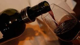 El curso propone cinco encuentros para aprender los fundamentos de la cultura vitivinícola mendocina. El curso propone cinco encuentros para aprender los fundamentos de la cultura vitivinícola mendocina.