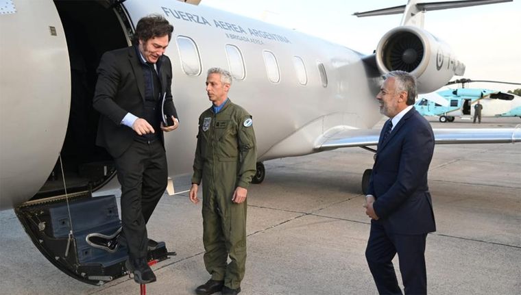 Javier Milei y Alfredo Cornejo. Foto: Prensa de Gobierno de Mendoza