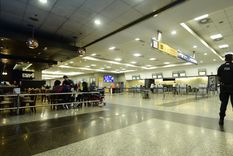 Trabajadores de ANAC, EANA y el Servicio Meteorológico convocan a una jornada nacional de protestas en más de 20 aeropuertos. Trabajadores de ANAC, EANA y el Servicio Meteorológico convocan a una jornada nacional de protestas en más de 20 aeropuertos.
