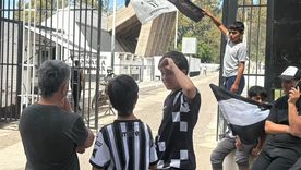 Los hinchas del Lobo despiden al plantel.&nbsp;