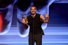 Así fueron los looks de Ricky Martin en los MTV VMAs 2025.