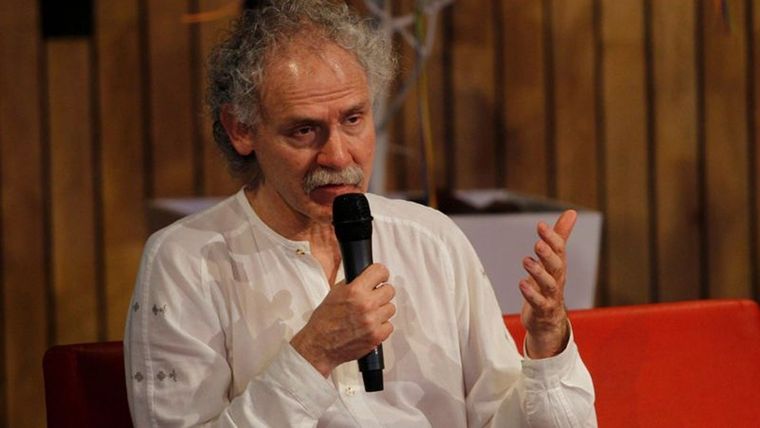 El médico y escritor Arnoldo Kraus tiene 72 años Foto: FREDY BUILES