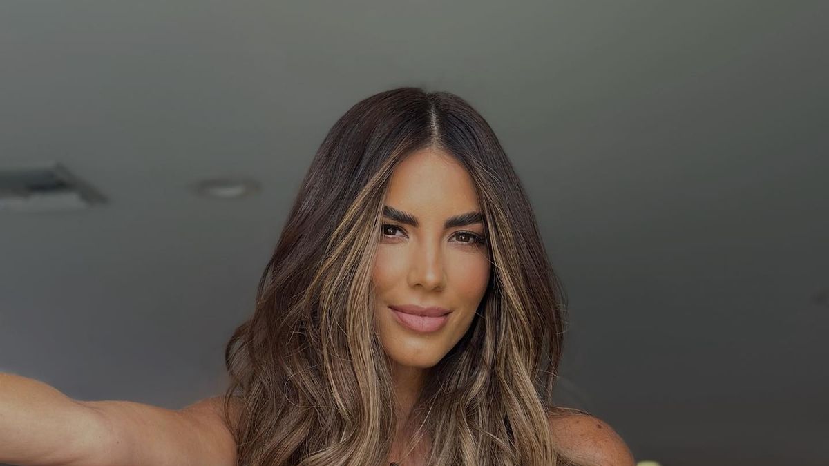 Gaby Espino deslumbra con su cuerpo al natural al modelar un conjunto