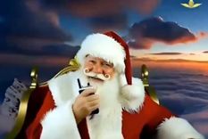 Papá Noel o Santan Claus asume tradiciones de Navidad en todo el mundo. Foto Fuerza Aérea Argentina