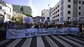 Desde la conducción de la central obrera remarcaron que esta marcha conjunta representa el inicio de una nueva etapa en el esquema de protestas. Desde la conducción de la central obrera remarcaron que esta marcha conjunta representa el inicio de una nueva etapa en el esquema de protestas.