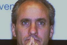 el politico argentino que oficia de nexo entre el papa francisco y la teologia de la liberacion