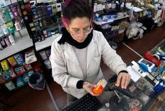 El atraso en el pago que hacen obras sociales y prepagas a las farmacias va por detrás del incremento aplicado por laboratorios Foto: ALF PONCE MERCADO / MDZ