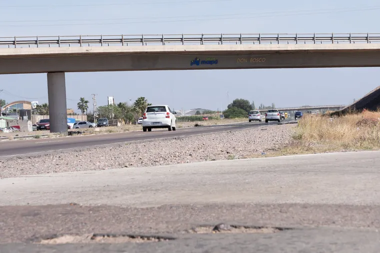 Acceso Este (Ruta 7) a la altura de Maipú.