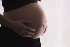 Atender respetuosamente a la madre, manteniendo su dignidad, confidencialidad y privacidad. Foto: MDZ