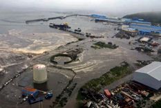 Una imagen fija tomada de un video proporcionado por el Centro Geofísico de la Academia de Ciencias de Rusia muestra un área inundada en Kamchatka, tras el terremoto.