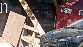 una joven de 20 años murió aplastada por un andamio que cayó de una obra en construcción en Villa Devoto. Foto: Policía de la Ciudad. una joven de 20 años murió aplastada por un andamio que cayó de una obra en construcción en Villa Devoto. Foto: Policía de la Ciudad.