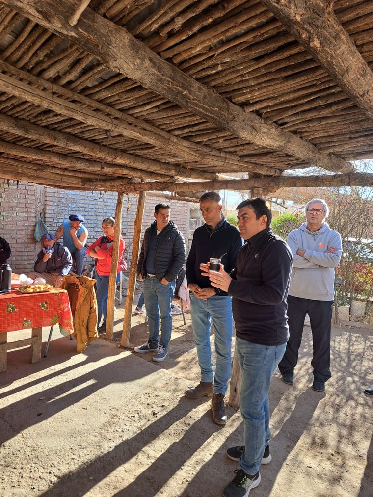Diego Martínez Palau junto a Omar De Marchi en Las Heras