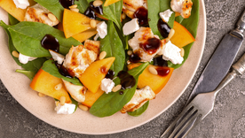 te resolvemos las comidas de verano: ensalada de melon, queso, pepino y oliva te resolvemos las comidas de verano: ensalada de melon, queso, pepino y oliva