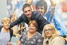 Las hermanas de Diego Maradona junto a Matías Morla