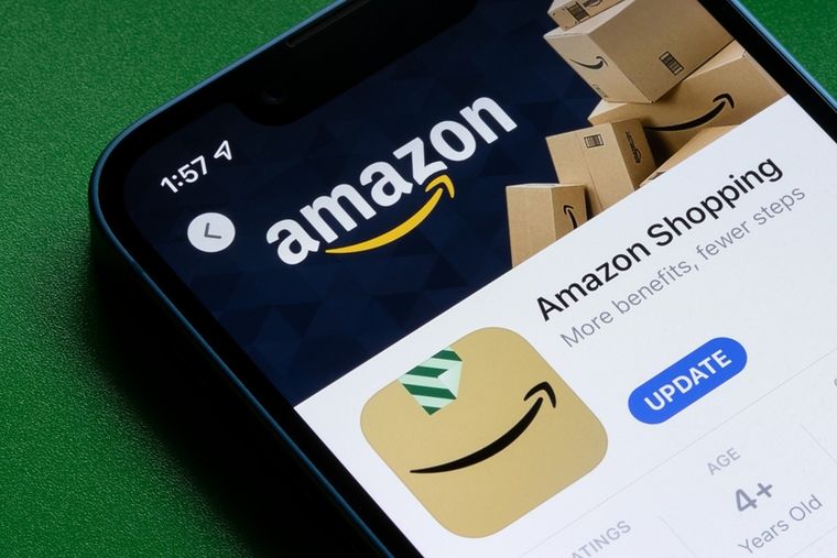 Los argentinos pueden realizar compras por Amazon Foto: Shutterstock