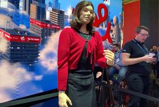 Amira, el robot humanoide de Etisalat. Foto: Dpa. Amira, el robot humanoide de Etisalat. Foto: Dpa.