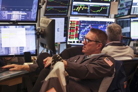 luego de las declaraciones de donald trump, el precio del petroleo se derrumbo pero hay incertidumbre luego de las declaraciones de donald trump, el precio del petroleo se derrumbo pero hay incertidumbre