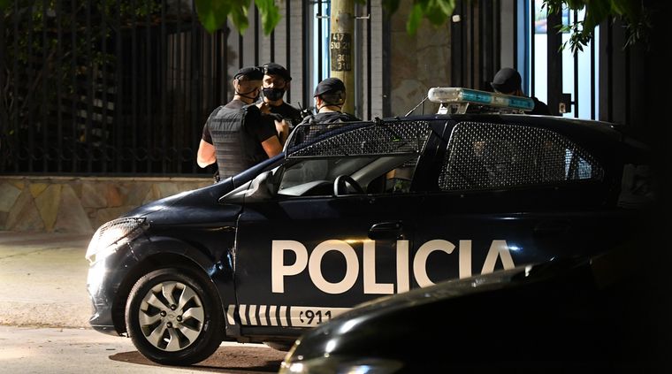 El joven tomaba alcohol con amigos hasta que se pelearon y terminó siendo apuñalado Foto: ALF PONCE MERCADO / MDZ