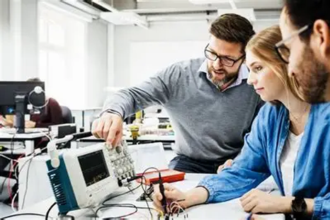 Una buena estratégica, y bien contada, permitirá a cada líder tener una historia por la que moverse más allá de lo coyuntural.
