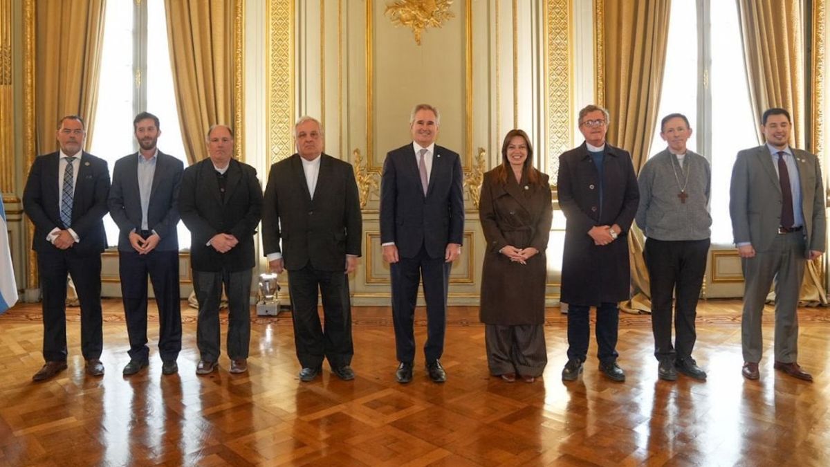 El Gobierno buscó mitigar las críticas de la Iglesia y recibió a autoridades religiosas a días del Tedeum