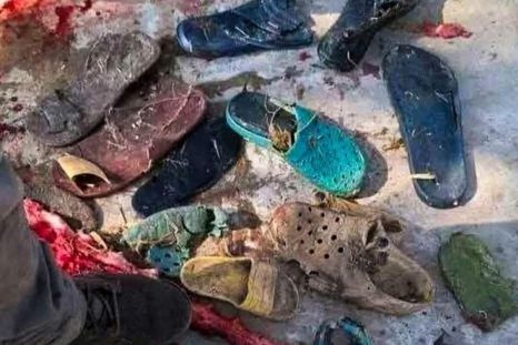 Hallaron seis pares de zapatos adicionales, que podrían pertenecer a otras posibles víctimas. Hallaron seis pares de zapatos adicionales, que podrían pertenecer a otras posibles víctimas.