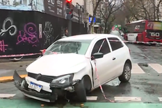 Así quedó el auto tras el choque. Así quedó el auto tras el choque.