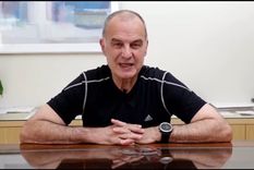 Regreso (casi) asegurado: si Arechabaleta gana las elecciones, Bielsa volverá a dirigir al Athletic Club de Bilbao. Regreso (casi) asegurado: si Arechabaleta gana las elecciones, Bielsa volverá a dirigir al Athletic Club de Bilbao.