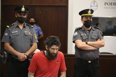 Pereg estuvo brevemente en la sala, luego lo trasladaron porque no paraba de gritar Pereg estuvo brevemente en la sala, luego lo trasladaron porque no paraba de gritar